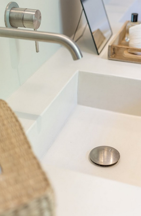 Vasque de salle de bain en béton ciré